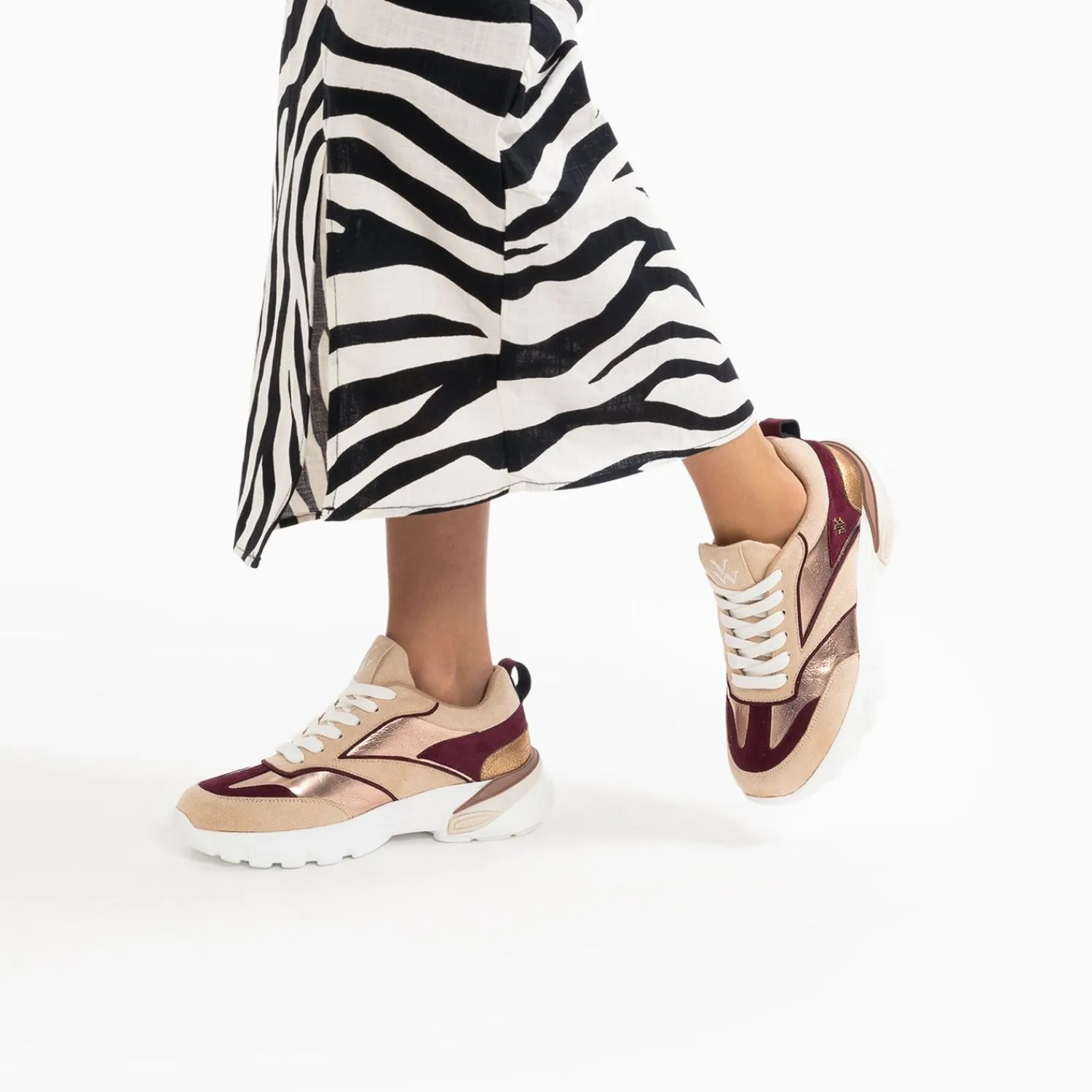Vanessa Wu Sneakers>Baskets Agnes Beige Et Prune A Semelle Oversize