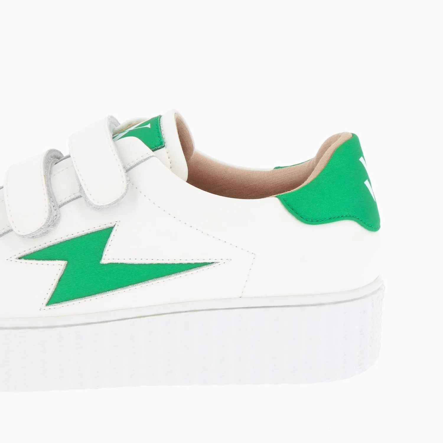 Vanessa Wu Sneakers>Baskets Eclair Larissa Blanches A Details En Satin Vert