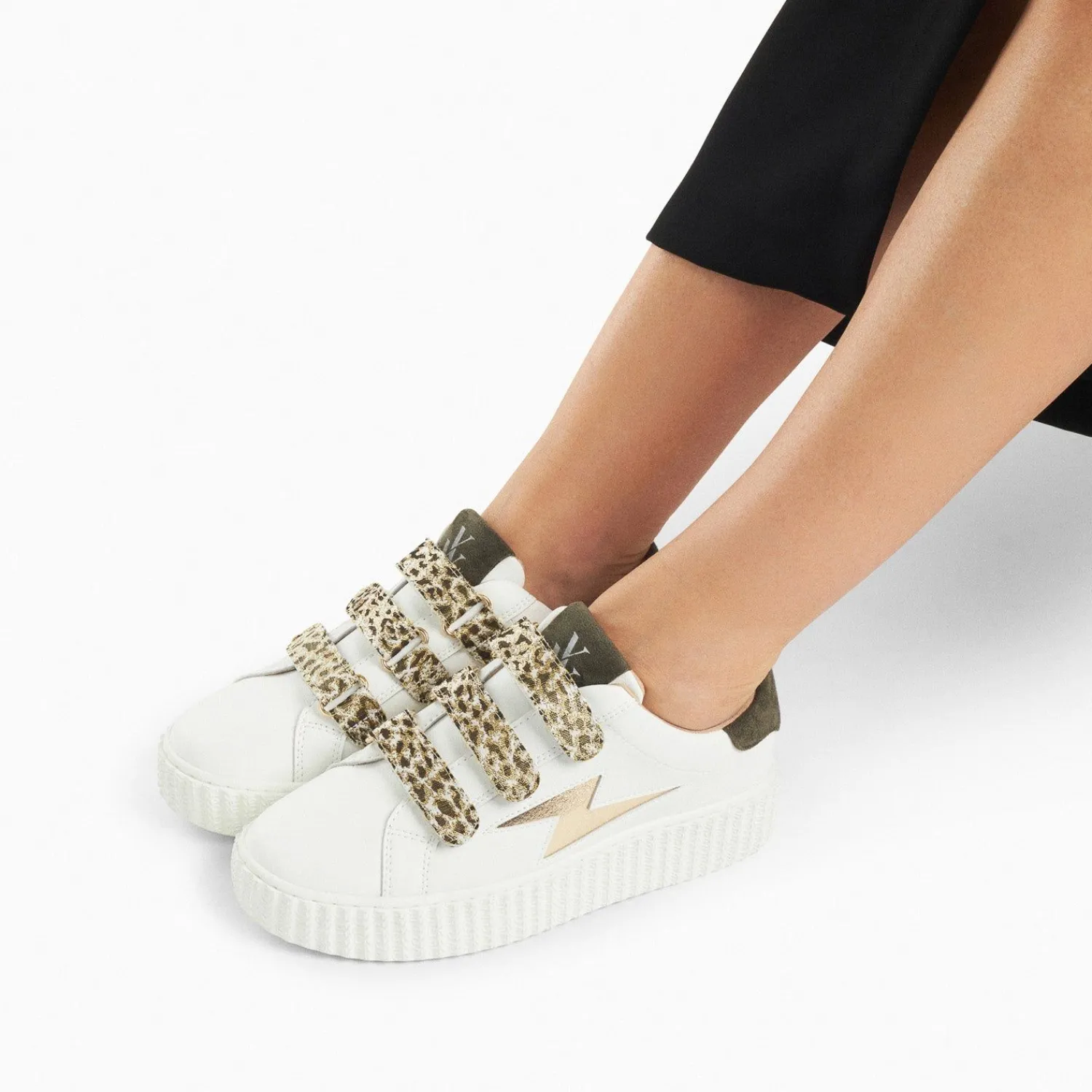 Vanessa Wu Sneakers>Baskets Eclair Lyanna Blanc Et Or A Scratchs Leopard Kaki
