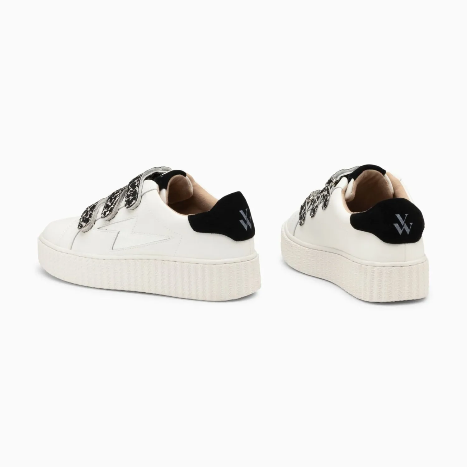 Vanessa Wu Sneakers>Baskets Eclair Lyanna Blanc Et Argent A Scratchs Leopard Noirs