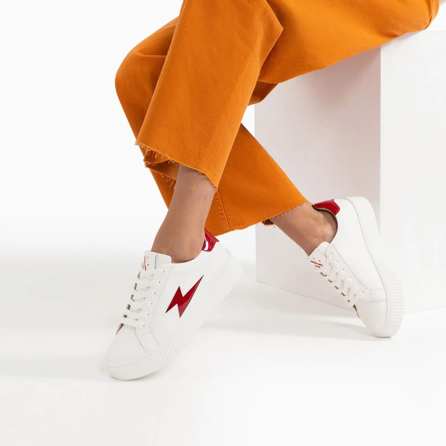 Vanessa Wu Sneakers>Baskets Eclair Tiff Blanc Et Rouge Verni A Lacets
