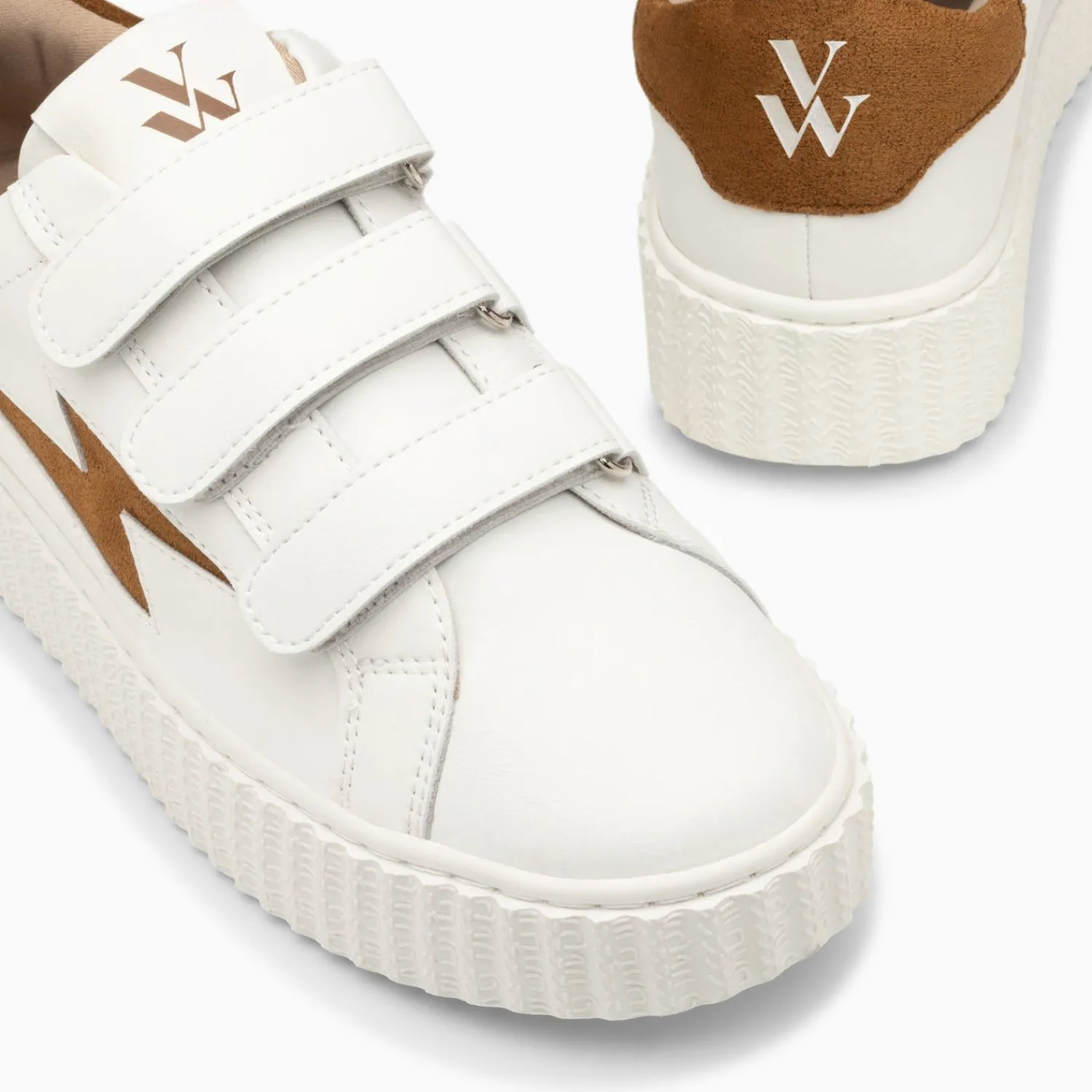 Vanessa Wu Sneakers>Baskets Eclair Vicky Blanc Et Camel A Scratchs