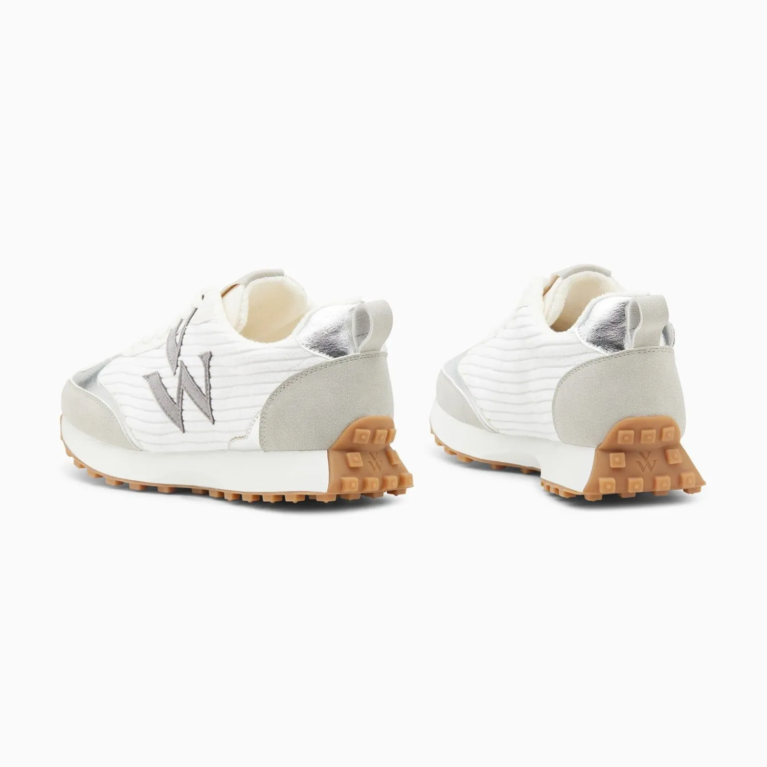 Vanessa Wu Sneakers>Baskets Monogramme Athenais Blanc Et Gris A Semelle Running