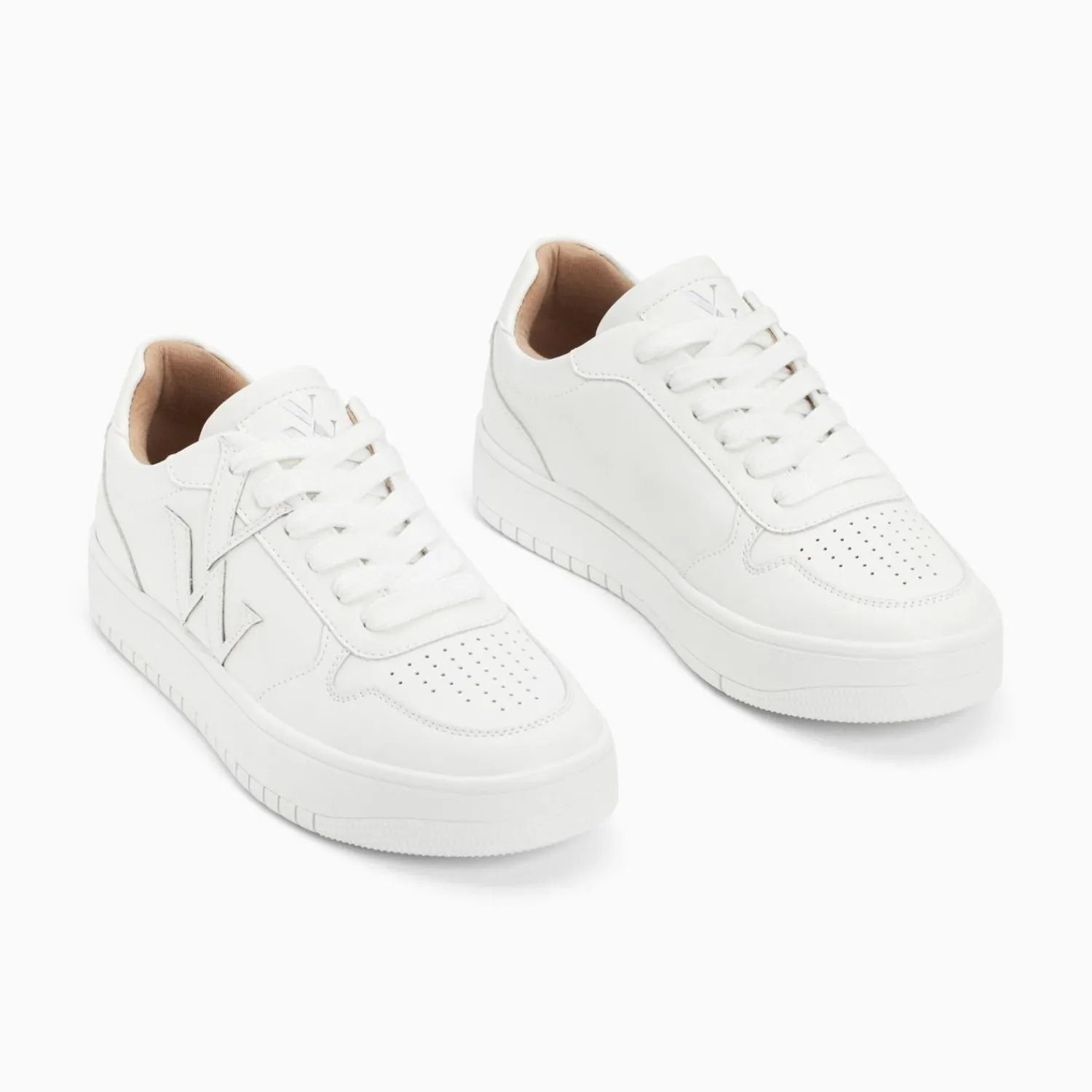 Vanessa Wu Sneakers>Baskets Monogramme Calie Blanches Monochrome