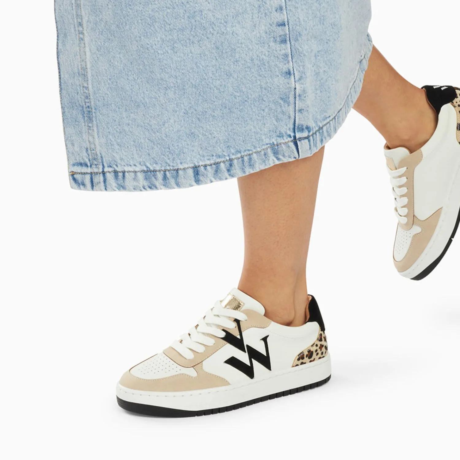 Vanessa Wu Sneakers>Baskets Monogramme Esmee Blanc Et Noir