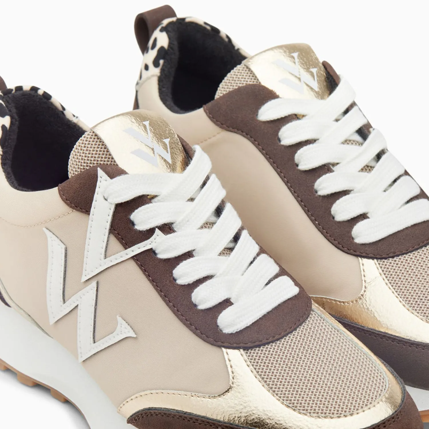 Vanessa Wu Sneakers>Baskets Monogramme Grace Beige Et Marron A Semelle Running
