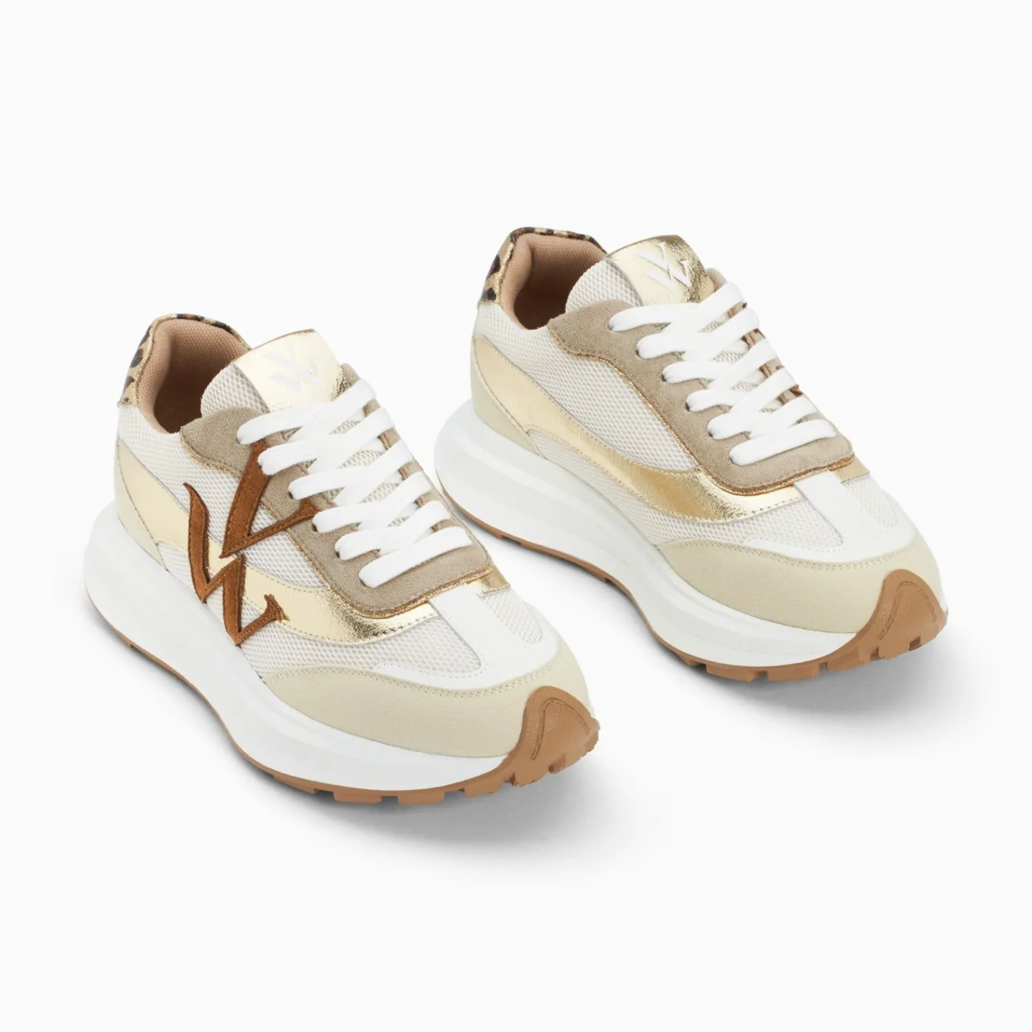 Vanessa Wu Sneakers>Baskets Monogramme Ines Camel Et Or A Semelle Oversize