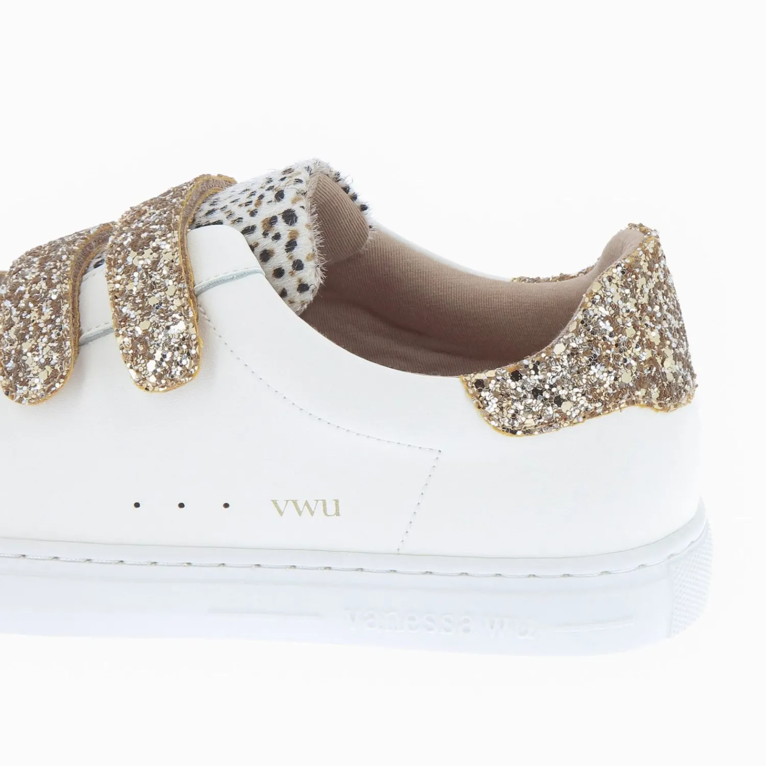 Vanessa Wu Sneakers>Baskets Nour Blanc Et Imprime Leopard A Scratchs Or
