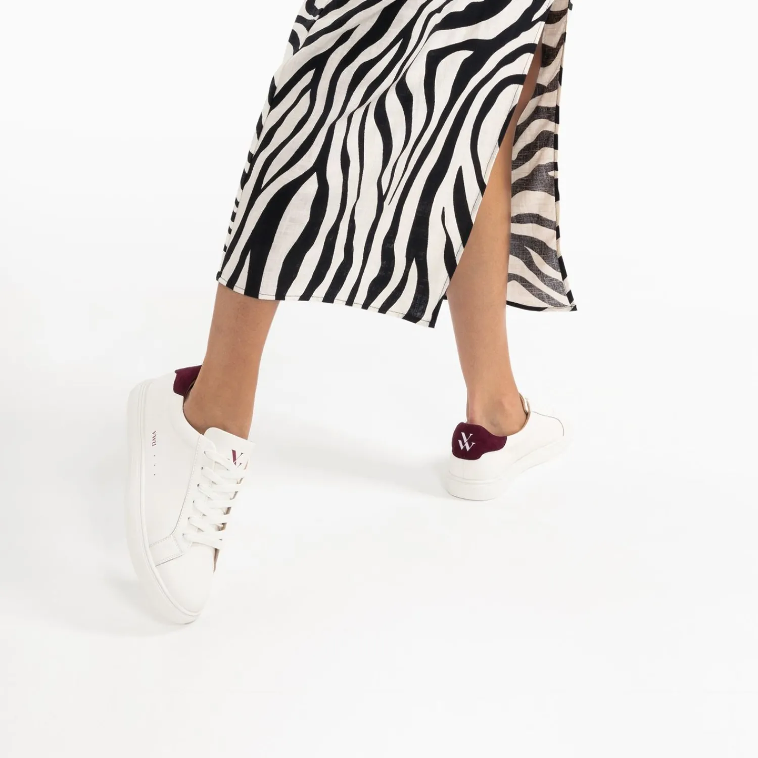 Vanessa Wu Sneakers>Baskets Steph Blanc Et Prune A Lacets