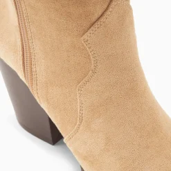 Vanessa Wu Bottes, Cuissardes><noscript><img width=