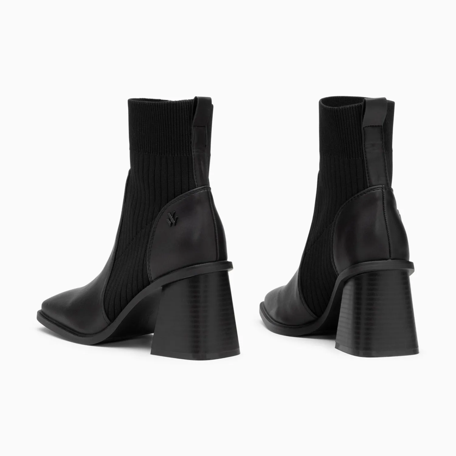 Vanessa Wu Bottines>Bottines Chaussettes Jinger Noires A Talon Trapeze