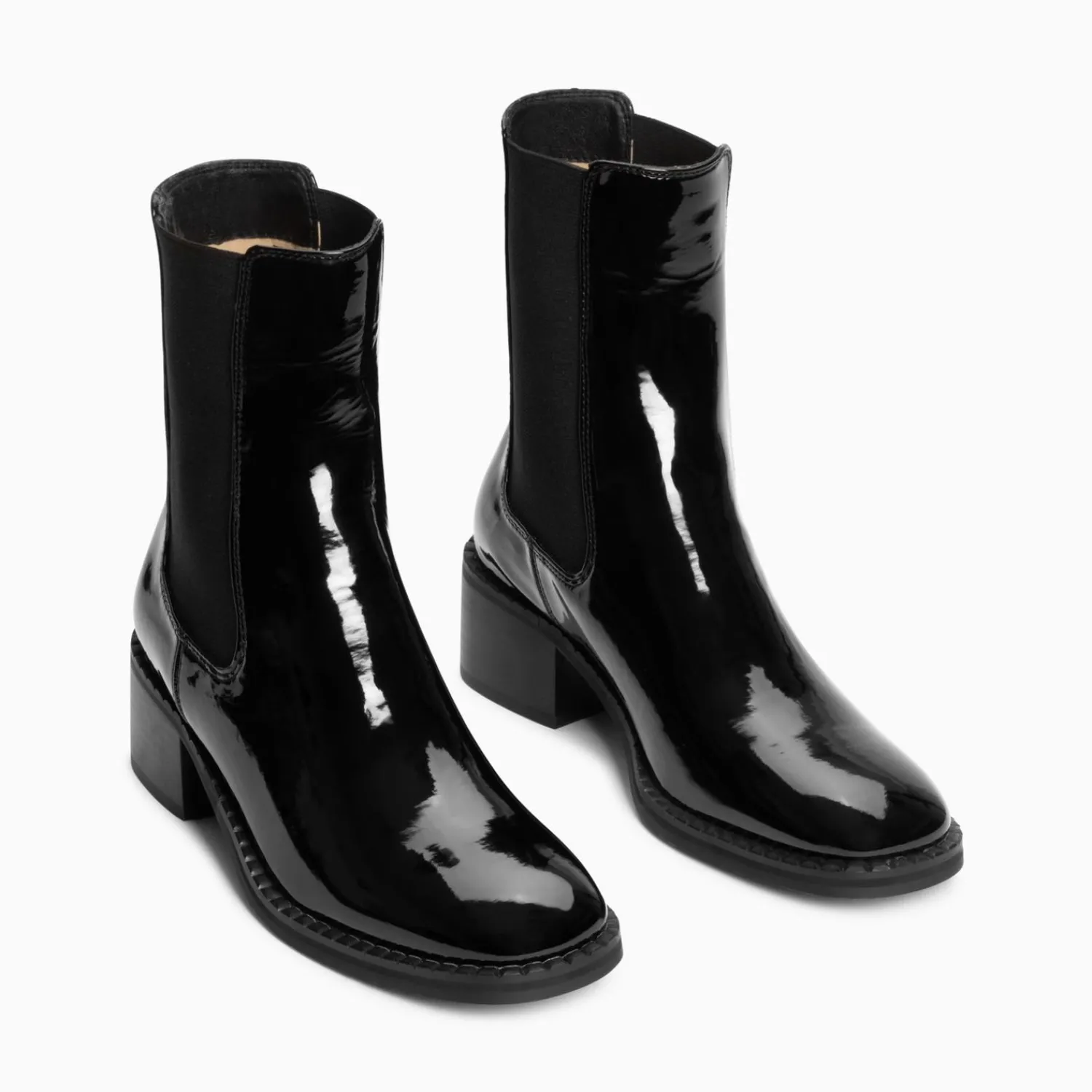 Vanessa Wu Bottines>Bottines Chelsea Carole Montantes Noires Vernies