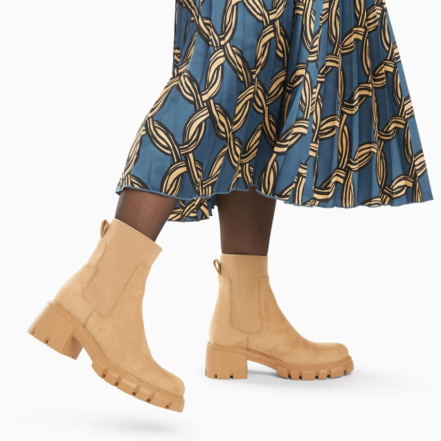 Vanessa Wu Bottines>Bottines Chelsea Valerie Beige A Talon Crante