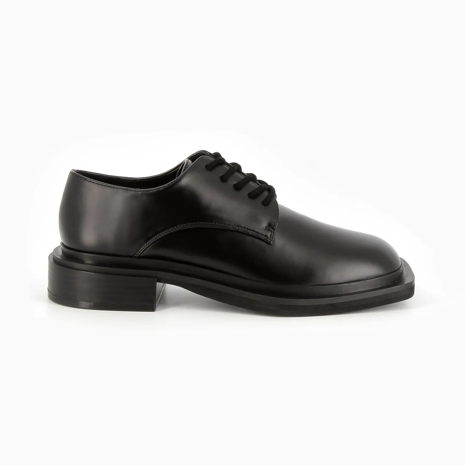Vanessa Wu Mocassins, Derbies, Ballerines>Derbies Leona Noires A Semelle Carree