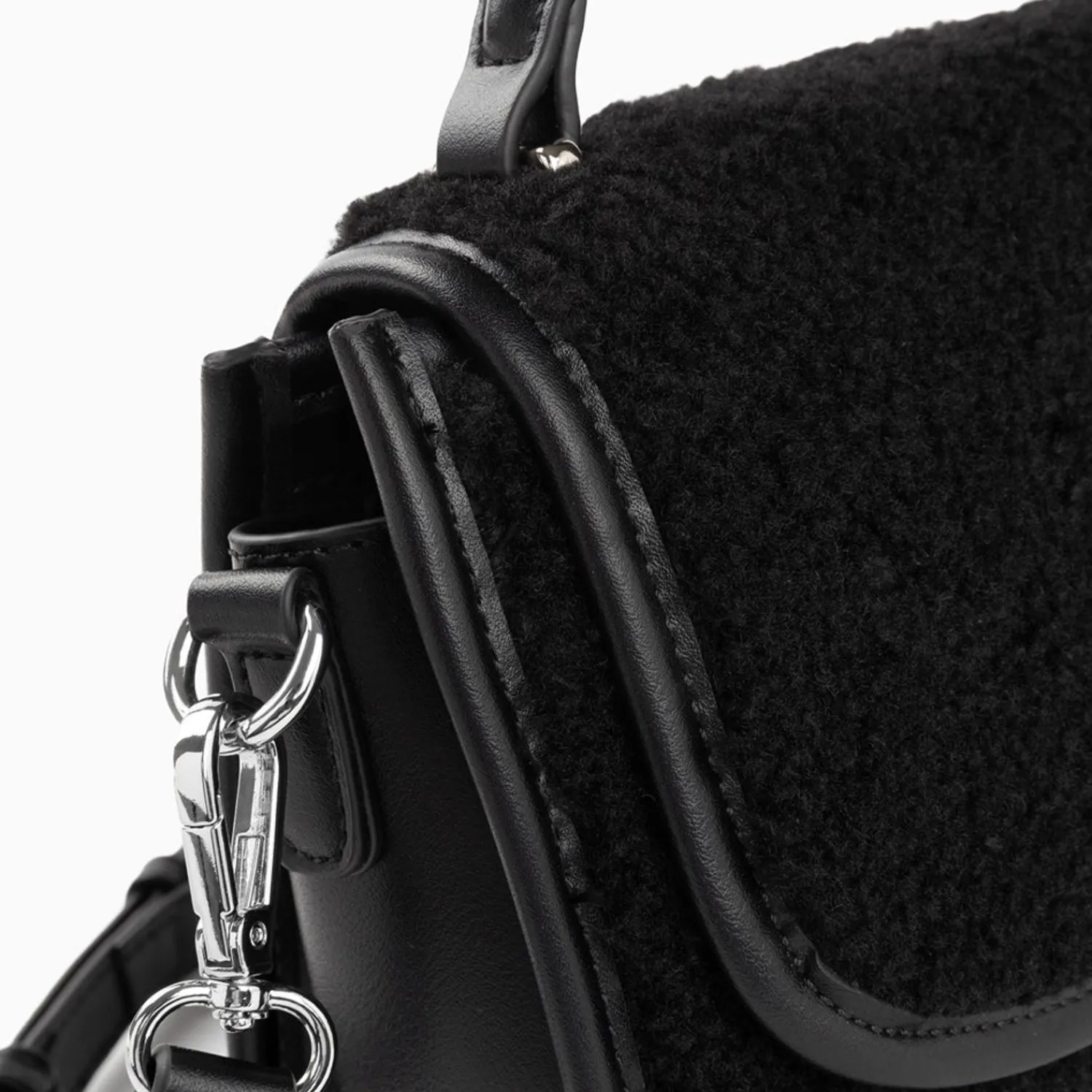Vanessa Wu Sacs>Mini Sac A Main Victoria Noir En Faux Shearling