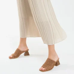 Vanessa Wu Sandales À Talon, Compensées>Mules A Talon Sandrine Camel Tressees Facon Cannage
