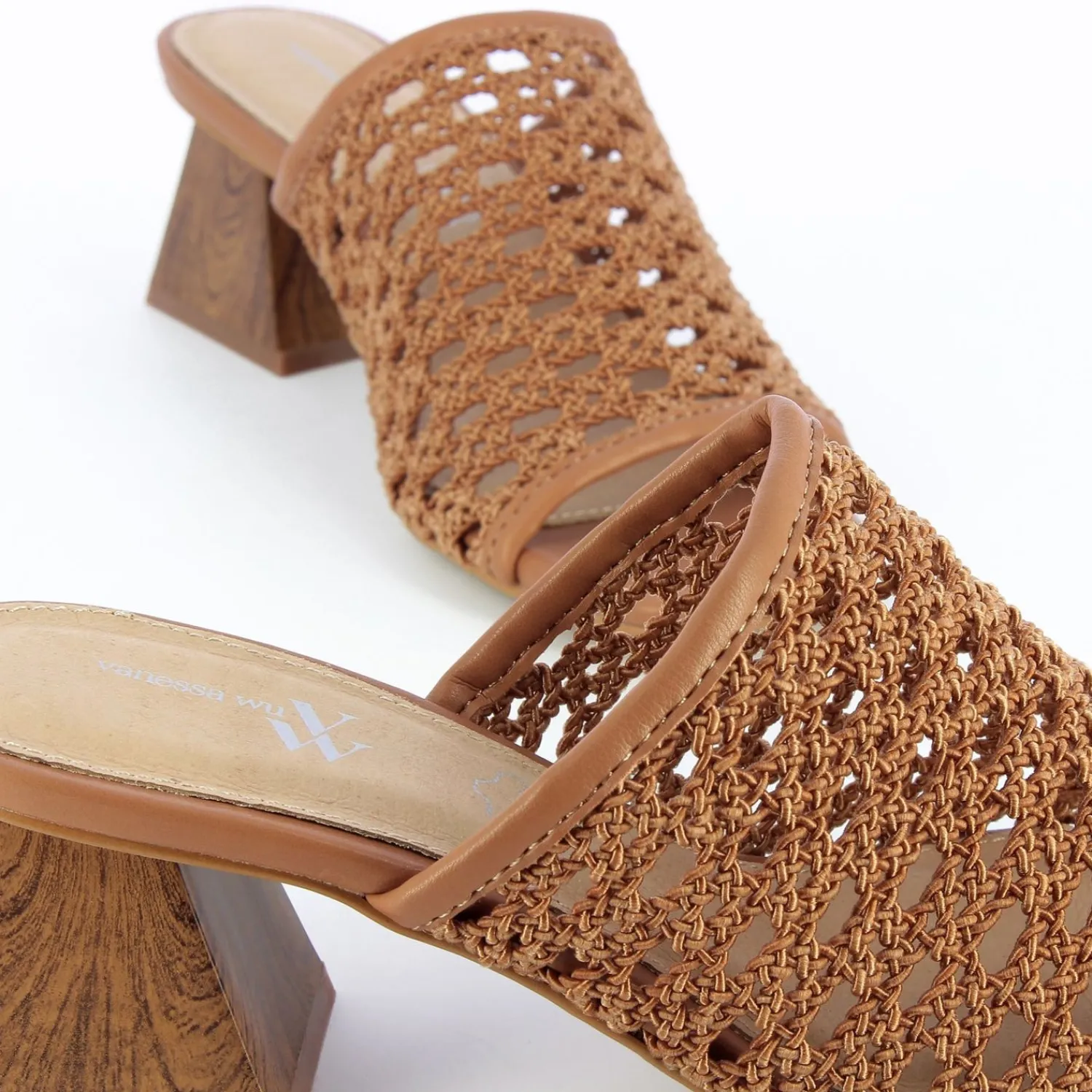 Vanessa Wu Sandales À Talon, Compensées>Mules A Talon Sandrine Camel Tressees Facon Cannage