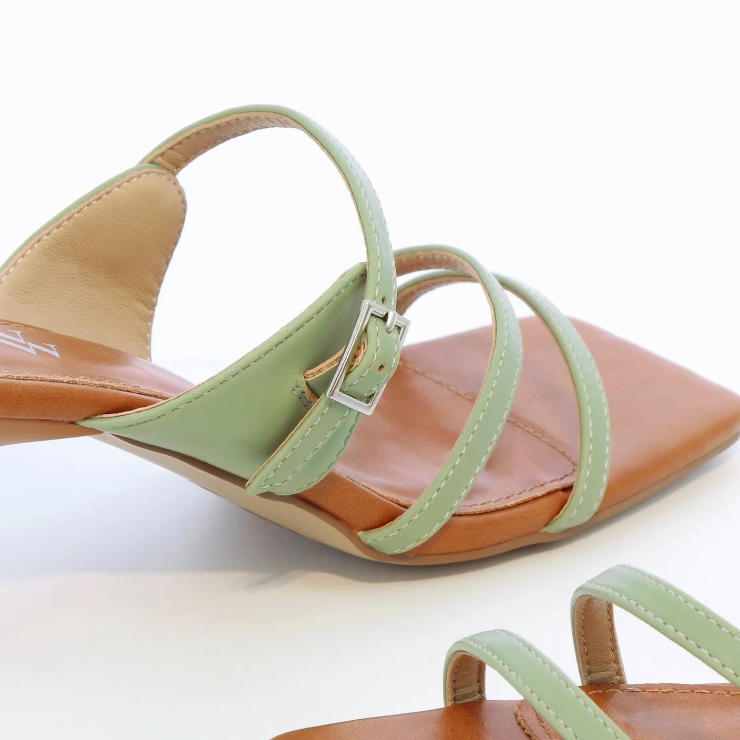 Vanessa Wu Sandales À Talon, Compensées>Mules Kitten Heel Axelle Vert Amande
