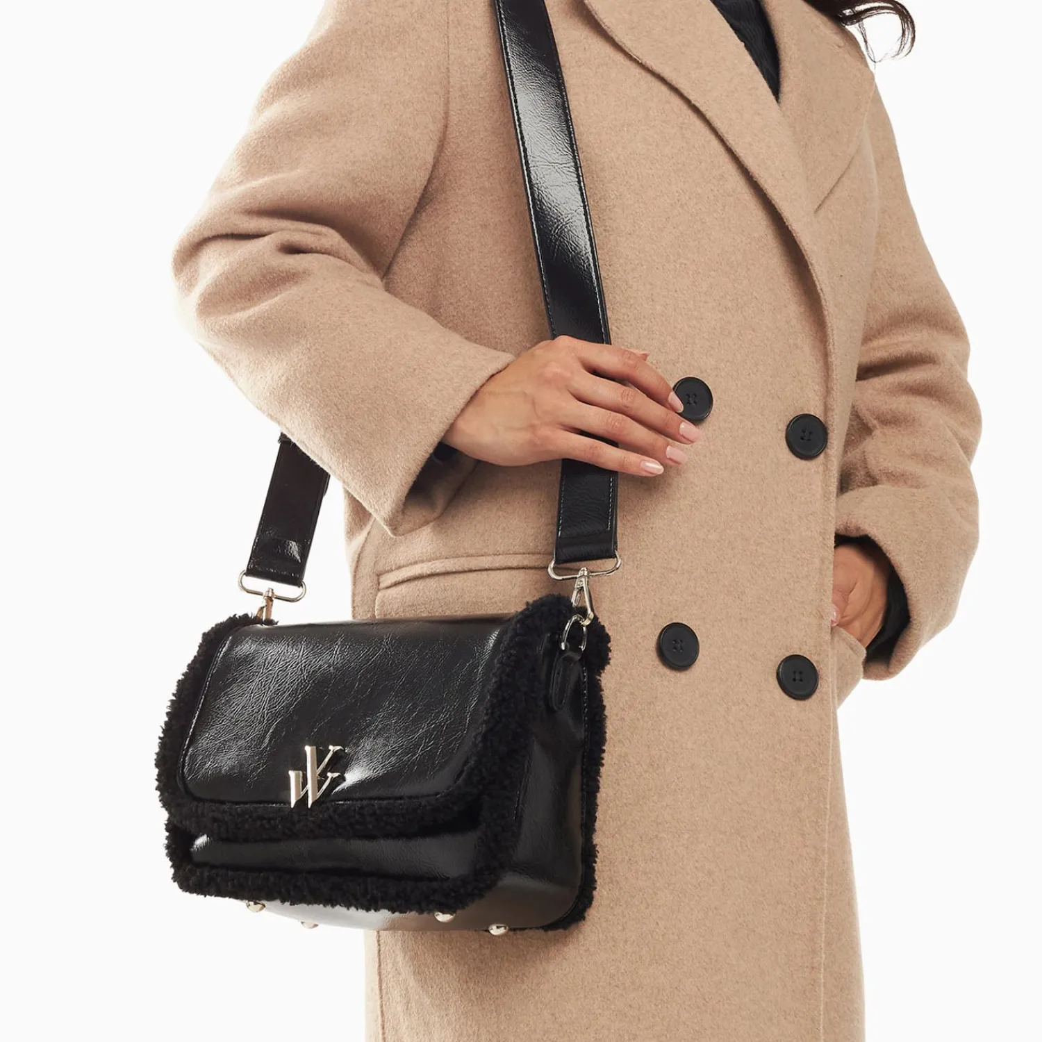 Vanessa Wu Sacs>Sac Bandouliere Bertina Noir A Rabat Et Faux Shearling