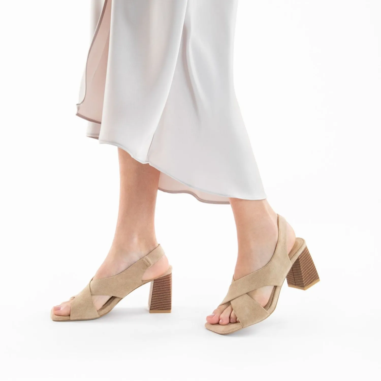 Vanessa Wu Sandales À Talon, Compensées>Sandales Dakota Beiges A Brides Croisees Et Talon Haut